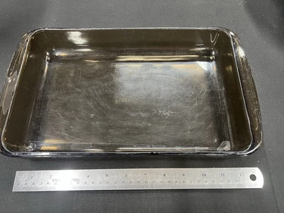 Pyrex 232 Clear Amber Glass  Oblong Handled Baking Dish USA - Image 1 of 4
