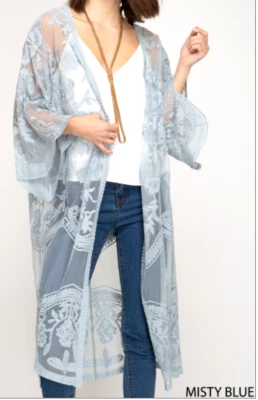 Cárdigan largo de encaje bordado transparente kimono plumero azul claro Foto 1 de 2