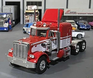 1/64 SCALE IXO PETERBILT 359 IN RED/WHITE PRIME MOVER - Picture 1 of 3