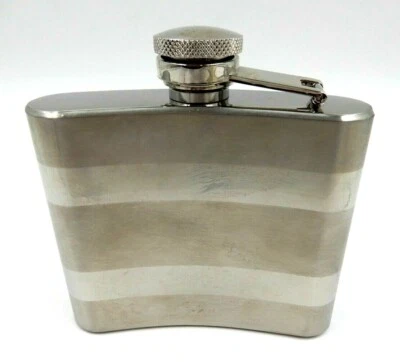 THINGS Remembered MONOGRAMMED "H" 不锈钢 饮料 FLASK 带 FUNNEL — 第 1/4 张图片