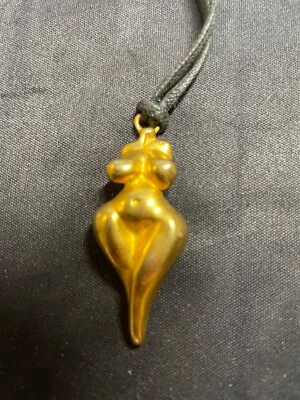 Robert Lee Morris Collar Colgante Corpiño Oro Con Cordón Negro Foto 1 de 4