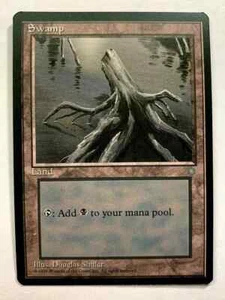 SWAMP (VERSION C) Ice Age 1995 Magic The Gathering MTG Land Heavily Played - Picture 1 of 2