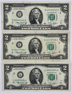 Two Dollar Bills, Series 1976, Circulated U.S. Currency, $2 Bills, Lot of 3 - Picture 1 of 2