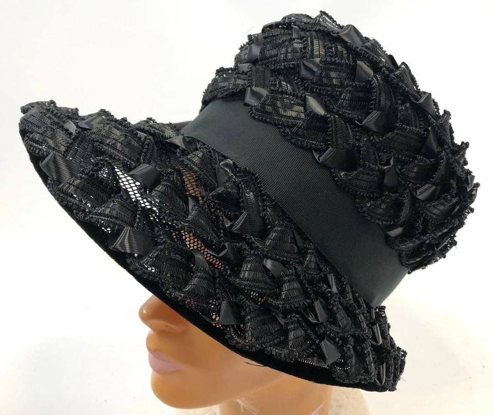 De colección Wassons Cinta Ondulada Negra Boho Mod Gogo Gótico Formal Damas Sombrero Gorra Foto 1 de 4