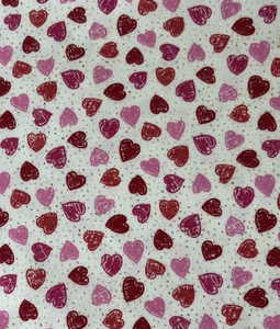 1 yd cut cotton fabric - Fabric Traditions 2020- Pink & Red Hearts Gold Metallic - Picture 1 of 5