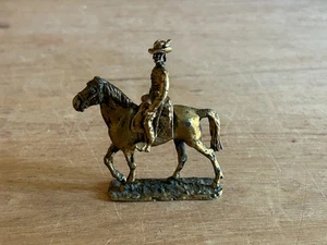 Miniatur Pferd mit Reiter Figur Custer? Unsicher Mini Metall Soldat Vintage Hilfe - Bild 1 von 24