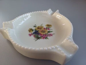 Vintage Porzellan-Aschenbecher mit Blumendekor – Martinroda Porzellan, handbemal - Bild 1 von 5