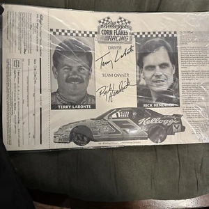 Terry Labonte Kelloggs Corn Flakes #5 autografiado firmado 8x11 por 2, - Imagen 1 de 4