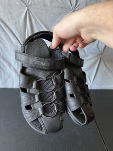 Teva Sandals Men’s Size 7 Black Adjustable Strap  - Picture 1 of 7