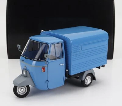 MODELLINO FURGONE STATICO PIAGGIO APE P501 VAN 1979 CON VETRINA SCALA 1/18 - Immagine 1 di 4
