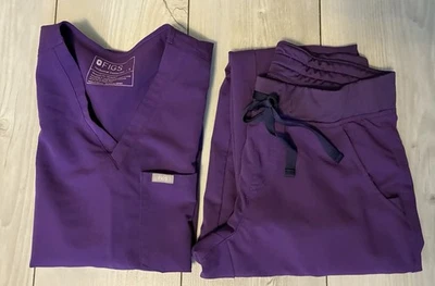 Conjunto Exfoliante Pequeño Púrpura FIGS High Rise Zamora Joggers Catarina Foto 1 de 4