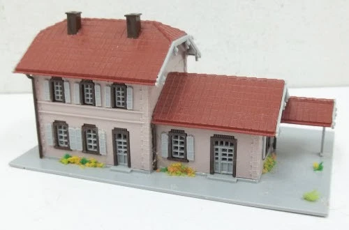 Marklin 8970 Z Scale Mini-Club Wintersdorf Station Buidling Kit - Image 1 of 1