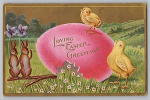 Cartolina CONIGLIES & CHICKS Uovo Rosa WINSCH PASQUA Oro Metallico Non Inpubblicato In rilievo - Foto 1 di 3