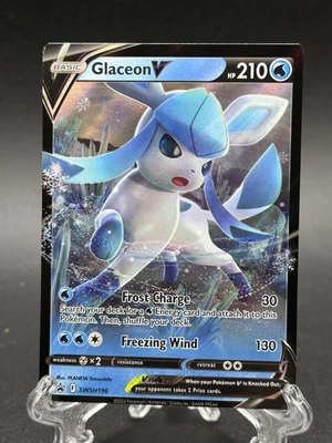 Glaceon V SWSH196 SWSH: Sword & Shield Promo Cards Holo - Image 1 of 2