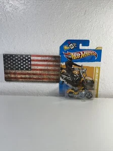 Hot Wheels 2011 New Models  Harley Davidson Fat Boy Yellow - Picture 1 of 8