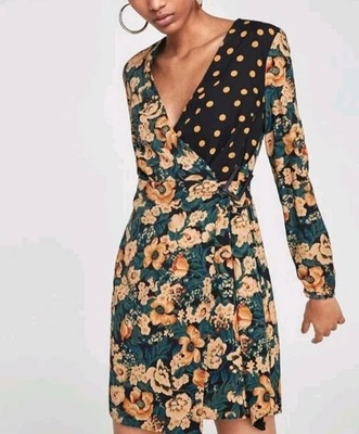 Mini Vestido Zara Floral y Lunares Imitación Envolvente Talla M Cinturón Manga Larga Boho Chic Foto 1 de 4