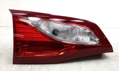 Lámpara trasera interior del lado del conductor GM 84774015 OEM NUEVA Chevrolet Equinox 2020-2021 Foto 1 de 4