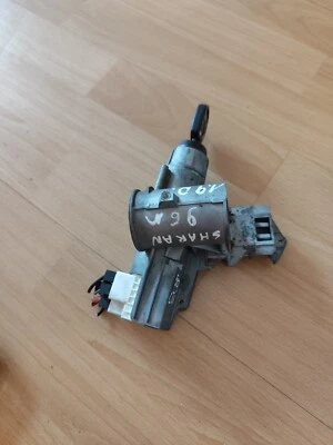 Volkswagen Sharan 1996 1.9/Ignition switch with key/P012106 - Image 1 of 4