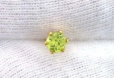 Gravata 4 mm redonda natural San Carlos verde maçã peridoto banhada a ouro ESTT108 - Imagem 1 de 2
