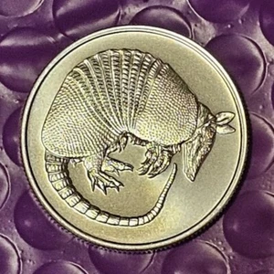 2024 MINT MARKERS – ARMADILLO - W/COA; 1/2 Troy oz .999 Pure Silver Round - Picture 1 of 6