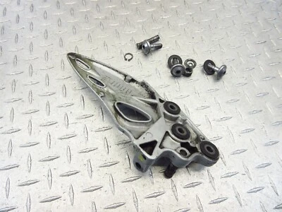 2008 08-12 Suzuki Hayabusa GSXR1300 Busa juego trasero izquierdo soporte montaje OEM Foto 1 de 4