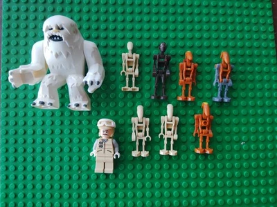 Lego Star Wars Minifigures Lot (9) Battle, Commando Droids, Wampa, Hoth Officer  - Image 1 of 4