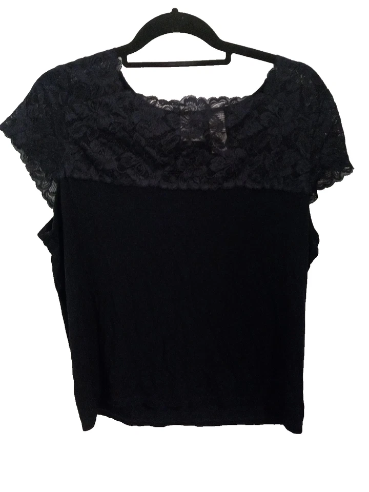 Blusa mujer talla grande 1 Emma James azul marino con escote de encaje - manga corta Foto 1 de 2