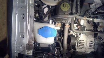 Depósito de lavado hatchback City Canada solo se adapta a 00-11 GOLF 120617 Foto 1 de 4