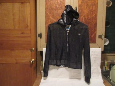 Chaqueta con Capucha Juicy Couture Nueva con Etiquetas Licorice Negra y Plateada Brillante con Cremallera - Pequeña Foto 1 de 4