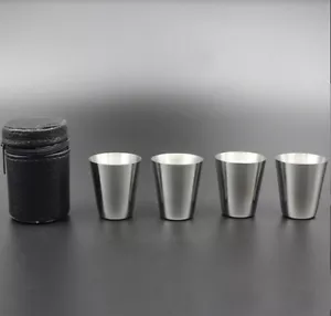 5-tlg. Schnaps-Trink-Gläser-Becher-Set f. Flachmann, Edelstahl im Etui, Wandern - Bild 1 von 7