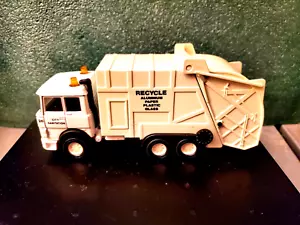 Vintage 1986 Matchbox Super Kings 6" diecast City Sanitation Recycle Truck K133 - Picture 1 of 8