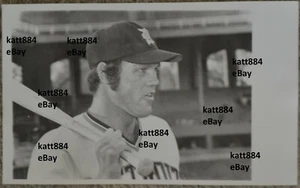 ORIGINAL PRESS PHOTO 1975 DETROIT TIGERS BILL FREEHAN RON MROWIEC - Bild 1 von 2