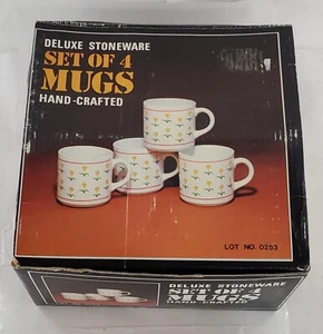 Juego de 4 tazas de café florales de gres hechas a mano de lujo JCPenney en caja - Imagen 1 de 24