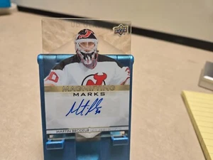 2021 Ovation UD Glass Magnifying Marks Gold /15 Martin Brodeur #MM-MB Auto HOF - Picture 1 of 2