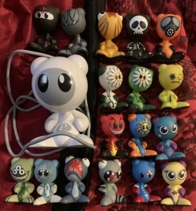 U.B. Funkeys 17 Figures Lot W/ Hub Base Dock Very Rare 2007 Radica Mattel - Picture 1 of 13