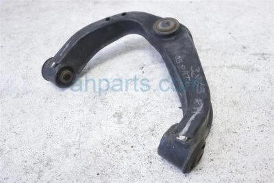 Brazo de control superior trasero derecho pasajero Nissan Pathfinder 2005-2012 55501-Ea500 Foto 1 de 4