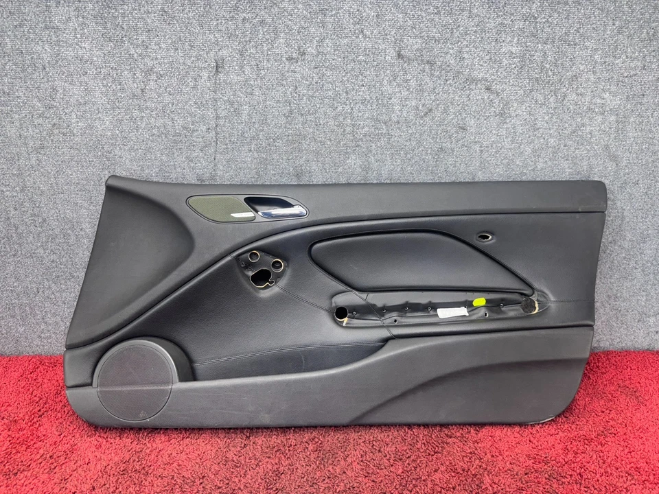 BMW 2000-2006 E46 FRONT RIGHT PASSENGER SIDE DOOR PANEL CARD BLACK OEM 121K - Image 1 of 4