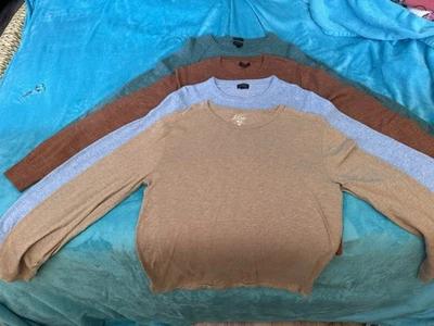 J.CREW Men's Sweater Medium - Image 1 of 4