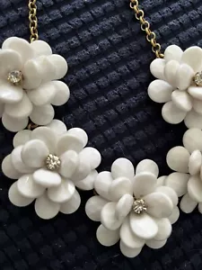 J. Crew Statement Chunky Flower Lucite Necklace Rhinestone White - Picture 1 of 5