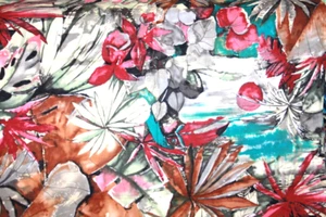 GRAN FLORAL TROPICAL DE ALEXANDER HENRY - TELA 100% ALGODÓN - Imagen 1 de 5