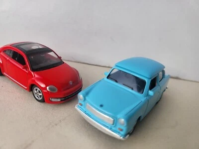 Diecast Metal Welly 1:66 TRABANT & VOLKSWAGEN MAGGIOLINO/BEETLE mint in box SET. - Immagine 1 di 4