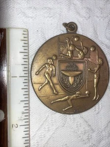 NHS INVITATIONAL 1986 Volleyball Medal Wisconsin Volleyball Set Spike - Picture 1 of 3