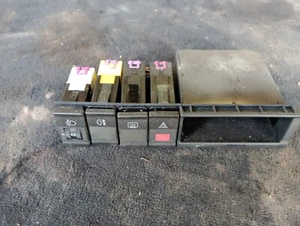 AUDI 80 B4 ARMATURENBRETT MITTELKONSOLE EINSATZ SCHALTER SURROUND CUBBY 893941661B OHNE SCHALTER - Bild 1 von 6