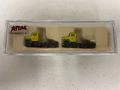 Atlas 3006303-3 Pacer Cimc  Container 1984 Ford LNT9000 892004 N Scale 2 Pack - Image 1 of 4