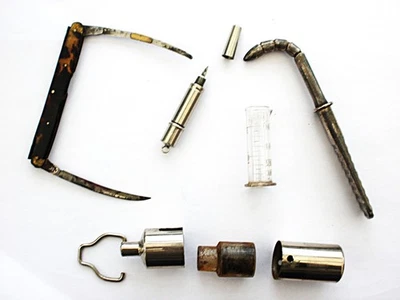 Antique Collection of Medical / Surgical Instruments - Image 1 of 4