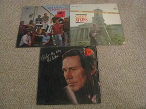 CHET ATKINS~~LOT OF 14 LPs 1960s 1970s FREE SHIPPING Master Country Guitar - Picture 1 of 5