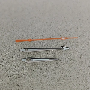 Uhrenzeiger blau leuchtend modifiziertes Uhrenzubehör für NH35/36/4R/7S Uhrwerk - Bild 1 von 12