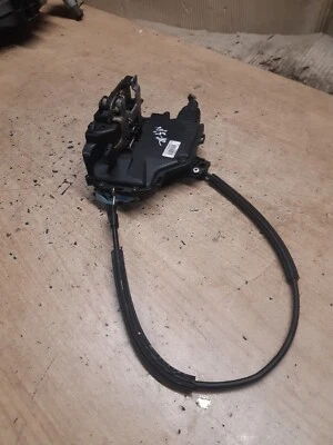 2005 VW TOURAN MK3 PASSENGER SIDE FRONT DOOR LOCK MECHANISM 7L0839015 - Image 1 of 2