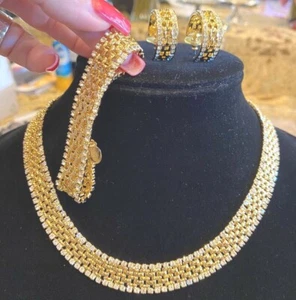 JUEGO DE COLLAR, PULSERA Y PENDIENTES ENCHAPADOS EN ORO KJL KENNETH JAY LANE - Imagen 1 de 12