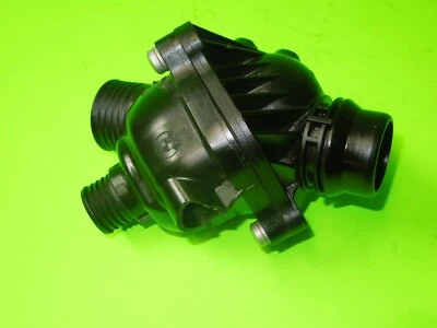 2010 09 11 2016 BMW Z4 E89 CAIXA TERMOSTATO VÁLVULA REFRIGERANTE MOTOR 09  - Imagem 1 de 4